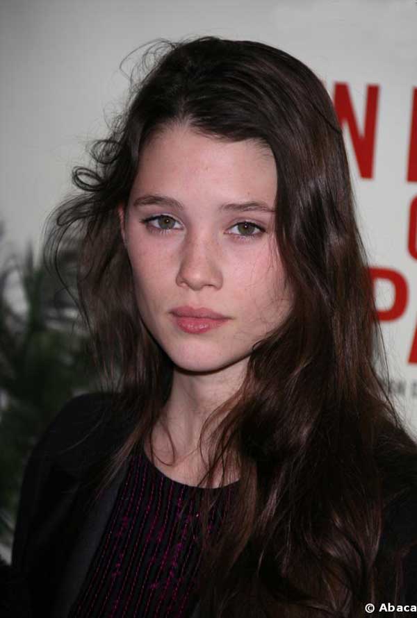 阿斯特丽德·伯格斯·弗瑞斯贝/Astrid Berges-Frisbey-4-10